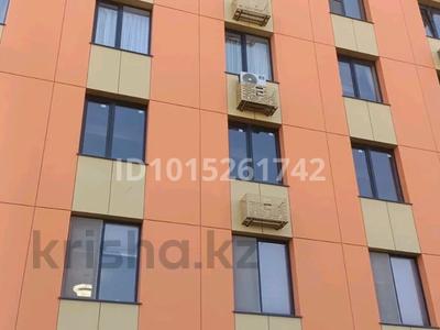 2-комнатная квартира · 43 м² · 2/10 этаж, Аэропортная 64 за 32 млн ₸ в 