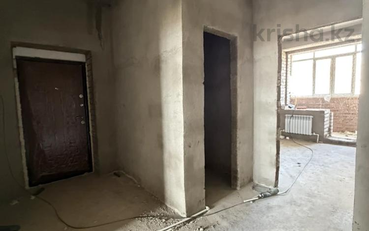 3-бөлмелі пәтер · 105.7 м² · 1/5 қабат, Алтын орда ш/а., бағасы: 15.5 млн ₸ в Актобе, мкр. Алтын орда — фото 3