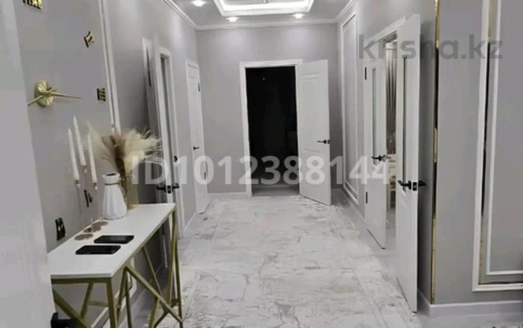 Саяжай · 5 бөлме · 160 м² · 8 жүзд., мкр Коктем, Со Садовод-4 136 136, бағасы: 30 млн ₸ в Атырау — фото 2