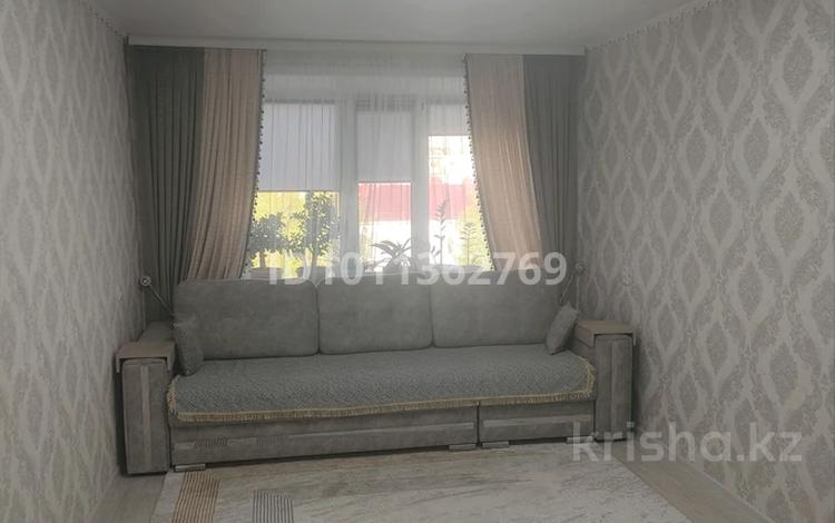 2-бөлмелі пәтер · 48 м² · 4/5 қабат, 50 лет октября 3а, бағасы: 15 млн ₸ в Рудном — фото 2