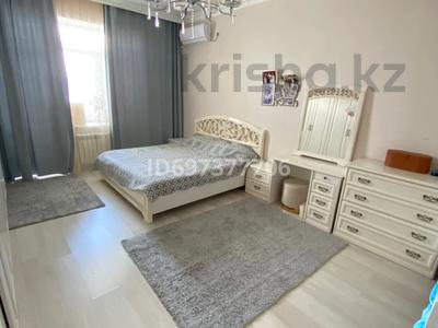 2-комнатная квартира, 88 м², 4/7 этаж, мкр Нурсая, Проезд Султанахмета Кожыкова за 36 млн 〒 в Атырау, мкр Нурсая