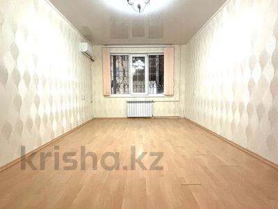 3-комнатная квартира · 61.4 м² · 1/5 этаж, Ескалиева 148 за 17.5 млн 〒 в Уральске