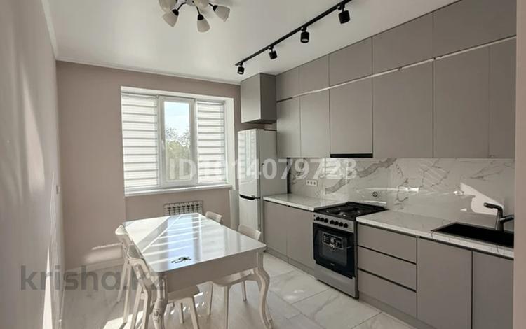 2-комнатная квартира · 60 м² · 4/12 этаж, мкр Калкаман-1, Ашимова за 290 000 ₸ в Алматы, Наурызбайский р-н — фото 2