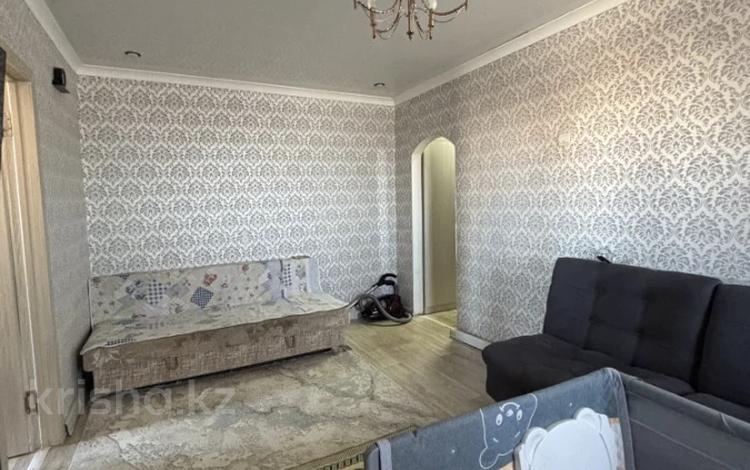 3-комнатная квартира · 50 м² · 5/5 этаж, восток 1 6/2 за 15.4 млн ₸ в Караганде — фото 2