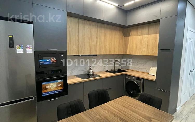 3-комнатная квартира · 73 м² · 1/13 этаж, мкр Тастак-1, Райымбека 348/1 к1-7 за 53.5 млн ₸ в Алматы, Ауэзовский р-н — фото 2