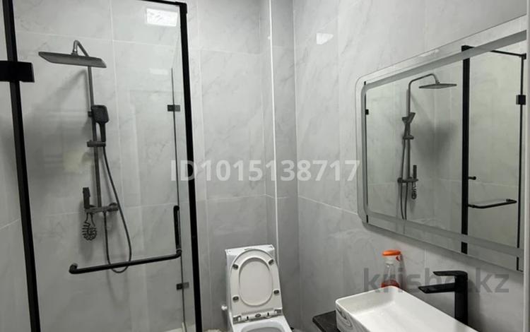 1-комнатная квартира · 49 м² · 3/5 этаж, Аргынбекова бн за 200 000 ₸ в Шымкенте, Абайский р-н — фото 2