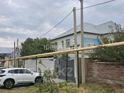 Продажа домов и дачи в Шымкенте: Отдельный дом · 6 комнат · 281 м² · 10 сот., Казиева 90 — Возле школы 77 за 100 млн 〒 Отдельный дом · 6 комнат · 281 м² · 10 сот., Казиева 90 — Возле школы 77 за 100 млн 〒 в Шымкенте, Туран р-н