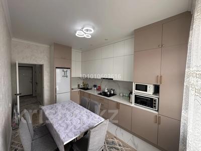 2-бөлмелі пәтер · 64.5 м² · 2/5 қабат, мкр. Алтын орда 360а — Мангилик ел, бағасы: 29.5 млн 〒 в Актобе