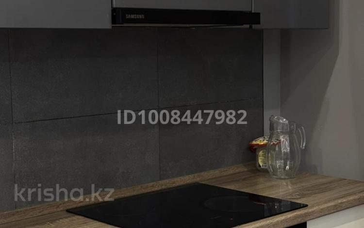 3-бөлмелі пәтер · 100.7 м² · 11/12 қабат, 16-й мкр 49, бағасы: 40 млн ₸ в Актау — фото 2