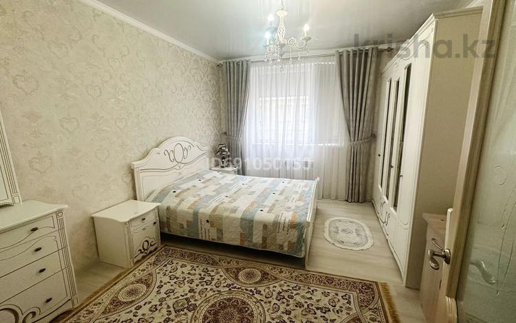 2-комнатная квартира, 56 м², 2/6 этаж, 16-й мкр 43/3 — Трк