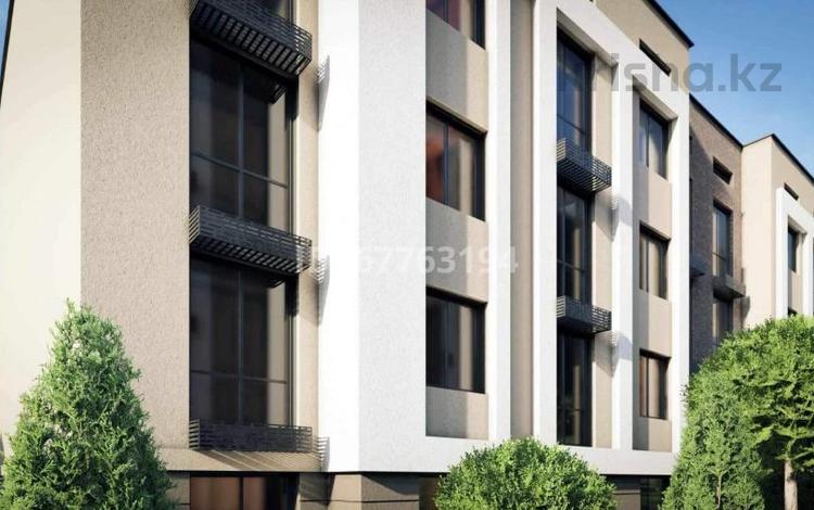 3-комнатная квартира, 92.55 м², 3/4 этаж, мкр Сарыкамыс за ~ 18.5 млн 〒 в Атырау, мкр Сарыкамыс — фото 2
