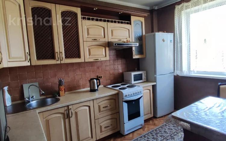 2-бөлмелі пәтер · 60 м² · 11/11 қабат, Сарыарка — Шахтеров, бағасы: 18.5 млн 〒 в Караганде, Казыбек би р-н — фото 2