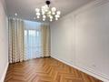 2-комнатная квартира · 65 м² · 5/12 этаж, Тауелсиздик 58 за 44.5 млн ₸ в Астане, Сарайшык р-н — фото 3