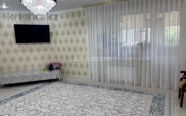 1-комнатная квартира · 60 м² · 1/5 этаж, Победы 4 — Возле народного банка за 19.4 млн ₸ в Хромтау — фото 2