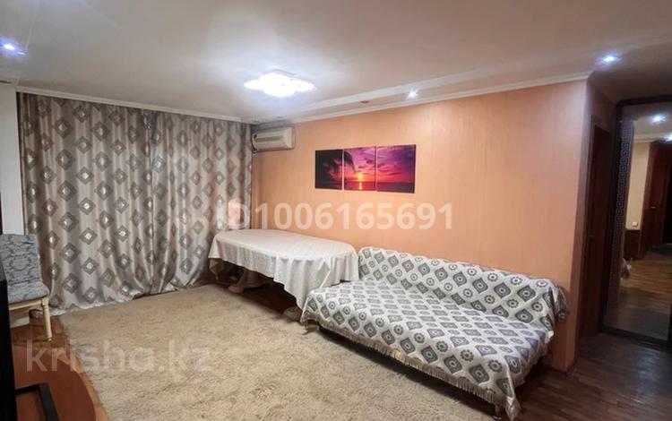 3-комнатная квартира · 57 м² · 4/5 этаж, Момышулы 11 за 28 млн ₸ в Семее — фото 2