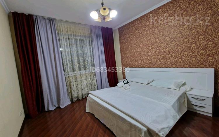 2-комнатная квартира · 70 м² · 4/9 этаж, мкр Аксай-4, Аксай 4 59 — Аксай 4 дом 59 за 250 000 ₸ в Алматы, Ауэзовский р-н — фото 2