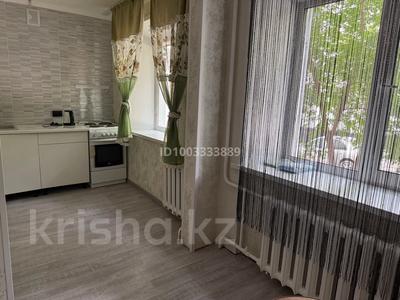 2-комнатная квартира · 49 м² · 1/5 этаж, Ломова — Ломова угол Абая за 12 000 ₸ в Павлодаре