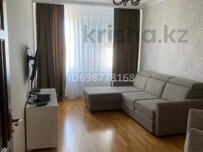 4-комнатная квартира · 90 м² · 4/5 этаж, 12-й мкр 49 — Гипермаркет Анвар за 26 млн ₸ в Актау