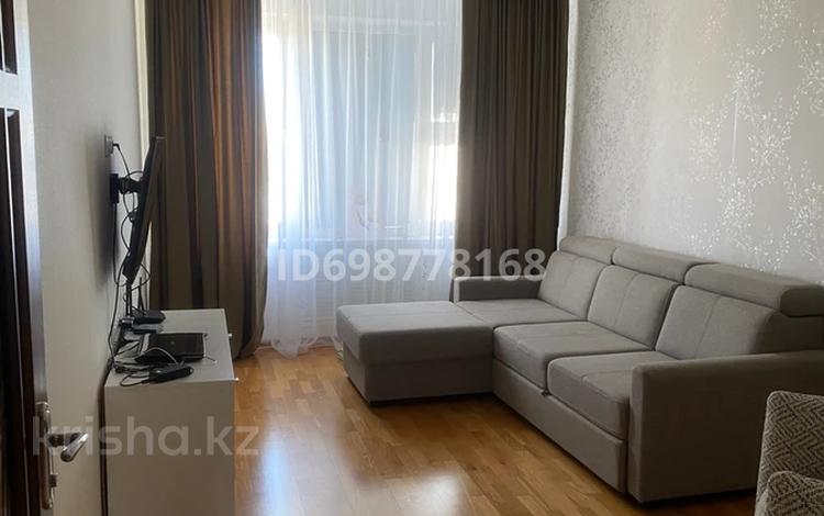 4-комнатная квартира · 90 м² · 4/5 этаж, 12-й мкр 49 — Гипермаркет Анвар за 26 млн ₸ в Актау — фото 2