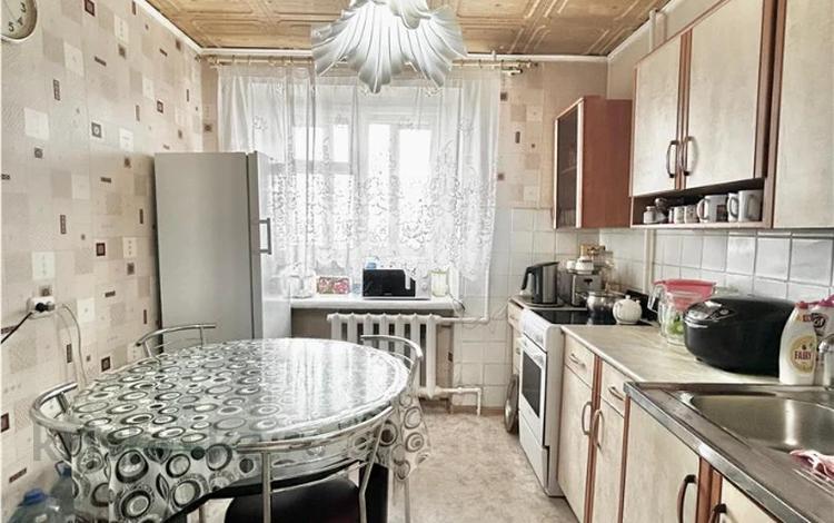 3-бөлмелі пәтер · 63.1 м² · 9/10 қабат, Жаңа қала ш/а., Ермекова 52, бағасы: 30 млн ₸ в Караганде, Казыбек би р-н — фото 2