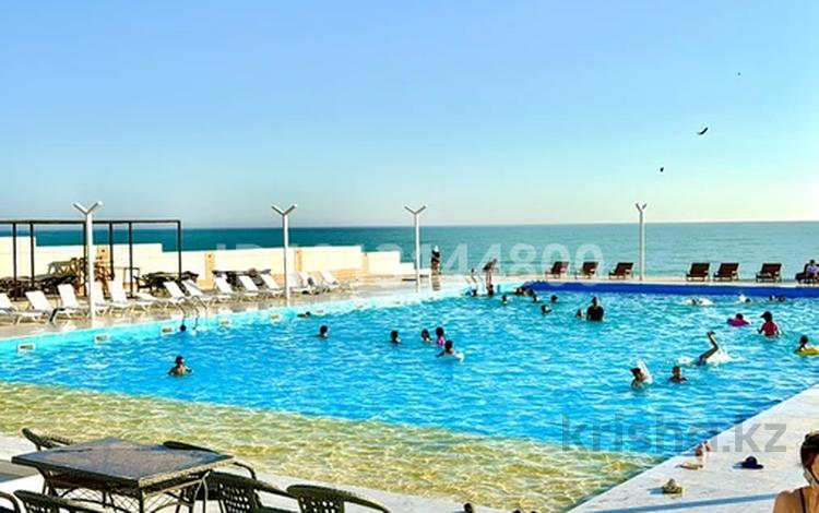 3-бөлмелі пәтер · 75 м² · 1/3 қабат, Seven Hills 50/2 — ЖК 7 Hills, расположенную между Rixos Water World Aktau и Tree of Life., бағасы: 40 000 ₸ в Актау — фото 5