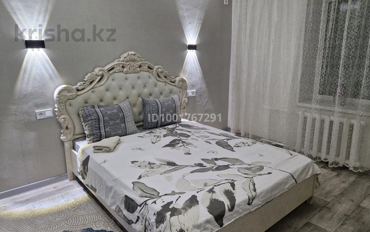 1-комнатная квартира · 42 м² · 5/9 этаж, мкр 4 38 — Возле тц Астана за 1 000 ₸ в Уральске — фото 2