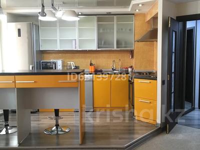3-бөлмелі пәтер · 77 м² · 1/5 қабат, Набережная иртыша им.Е.П.Славского 46, бағасы: 400 000 ₸ в Усть-Каменогорске