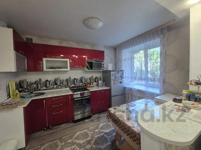 3-комнатная квартира · 60.5 м² · 1/9 этаж, Виноградова 29 — За парком Металлург за 33.5 млн ₸ в Усть-Каменогорске