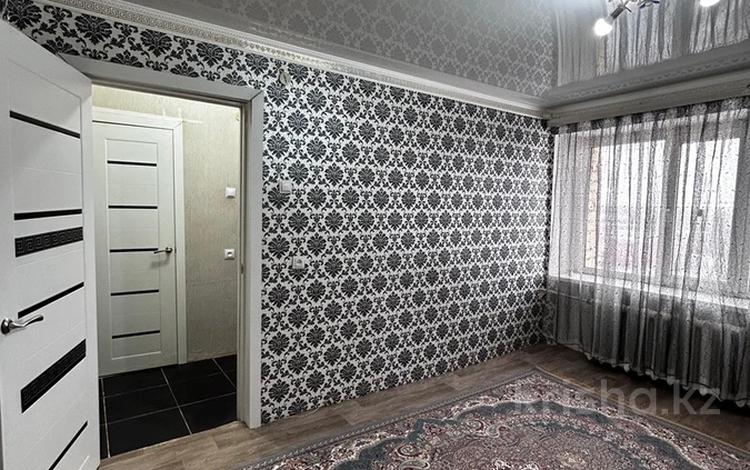 1-комнатная квартира · 30 м² · 5/5 этаж, акимжанова за 7 млн ₸ в Актобе, мкр. Курмыш — фото 2