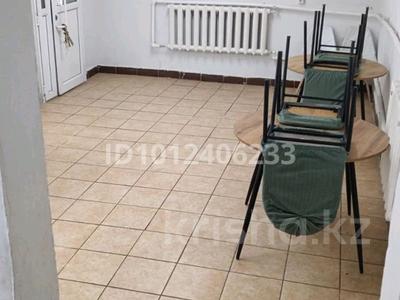 Свободное назначение, магазины и бутики, склады, общепит, кабинеты и рабочие места · 100 м² за 300 000 ₸ в Жезказгане