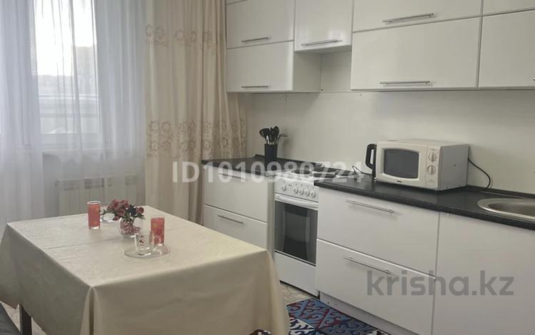 1-бөлмелі пәтер · 60 м² · 5/25 қабат, мкр 11 112а, бағасы: 13 000 ₸ в Актобе — фото 3