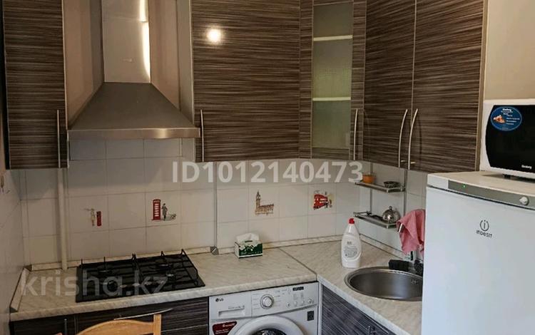 1-комнатная квартира · 36 м² · 2/5 этаж, Богенбай батыра 88 — Уг. Зенкова 44 за 250 000 ₸ в Алматы, Медеуский р-н — фото 2