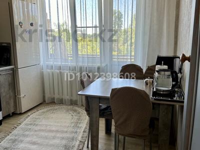 2-бөлмелі пәтер · 47 м² · 5/5 қабат, Виноградова 23, бағасы: 200 000 ₸ в Усть-Каменогорске