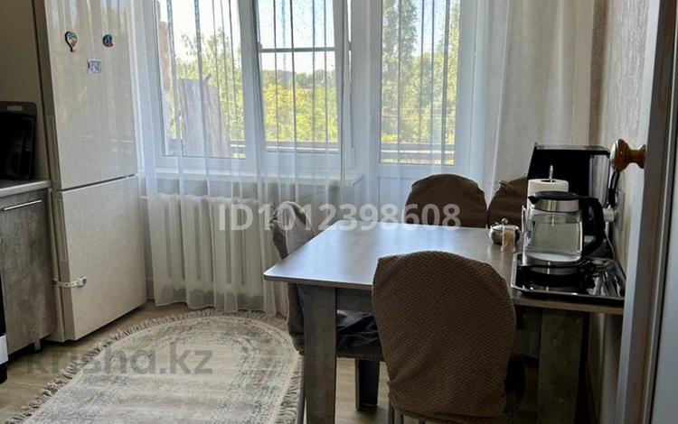 2-бөлмелі пәтер · 47 м² · 5/5 қабат, Виноградова 23, бағасы: 200 000 ₸ в Усть-Каменогорске — фото 2
