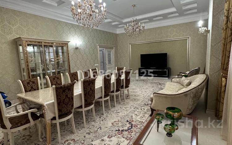 6-бөлмелі пәтер · 307 м² · 8/9 қабат, Ауэзова 31, бағасы: 85 млн ₸ в Атырау, мкр Жилгородок — фото 9