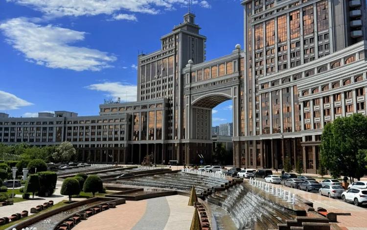 Офисы · 181 м² за 200 млн ₸ в Астане, Нура р-н — фото 2