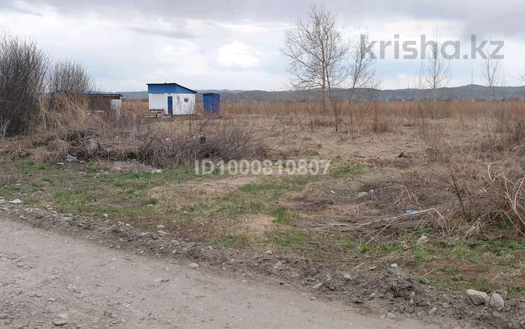Участок · 10 соток, Первая длинная 44 — Меновное за 1 млн 〒 в Усть-Каменогорске — фото 2