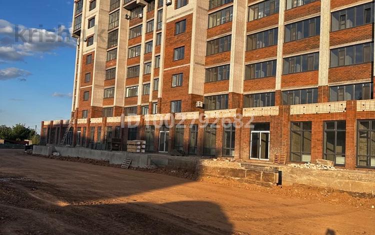 Свободное назначение · 200 м² за 850 000 ₸ в Актобе, мкр. Алтын орда — фото 2