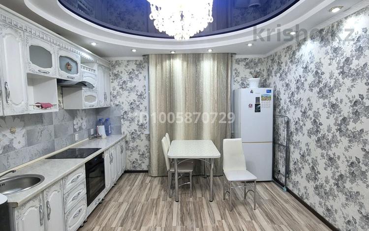 2-комнатная квартира · 38 м² · 2/8 этаж, Улы Дала — Аль Фараби за 230 000 ₸ в Астане, Есильский р-н — фото 9