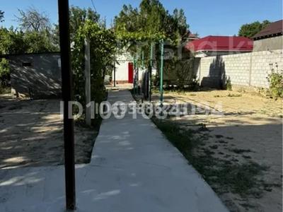 Продажа домов и дачи в Шымкенте: Отдельный дом · 2 комнаты · 92 м² · 8 сот., мкр Бозарык 122/1 — Абай жолы за 21 млн 〒 Отдельный дом · 2 комнаты · 92 м² · 8 сот., мкр Бозарык 122/1 — Абай жолы за 21 млн 〒 в Шымкенте, Абайский р-н