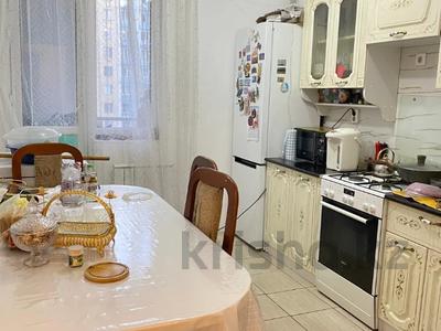 2-комнатная квартира · 55 м² · 8/14 этаж, мкр Акбулак за 35.5 млн ₸ в Алматы, Алатауский р-н