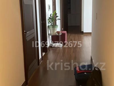 4-комнатная квартира · 105 м² · 18/20 этаж, Кабанбай батыра 43В за 88.5 млн 〒 в Астане, Есильский р-н