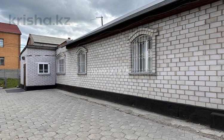 Отдельный дом · 4 комнаты · 140 м² · 10 сот., Бекмаханова 33 за 90 млн 〒 в Павлодаре — фото 10