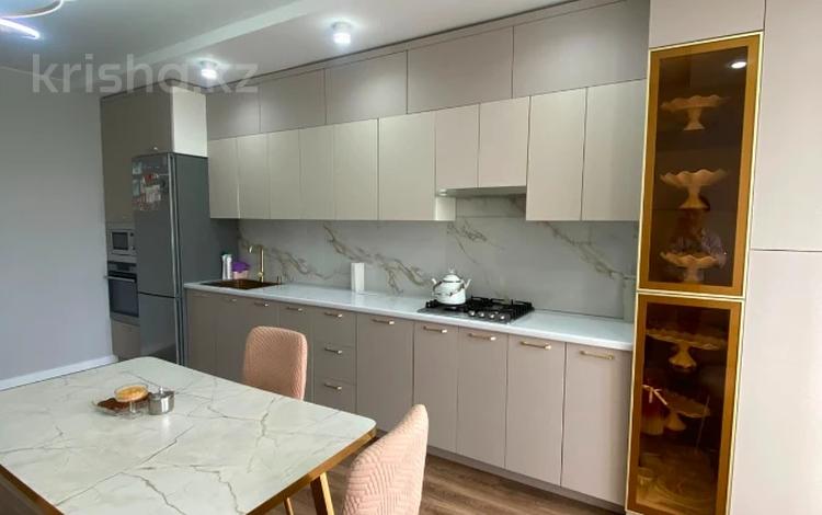 3-комнатная квартира · 97 м² · 4/5 этаж, Новый город, Саздинское лесничество за 43.5 млн ₸ в Актобе — фото 2