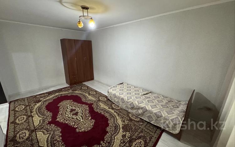 1-комнатная квартира · 35 м² · 2/3 этаж, Проезд Айбергенова 6 за 120 000 ₸ в Шымкенте, Аль-Фарабийский р-н — фото 2