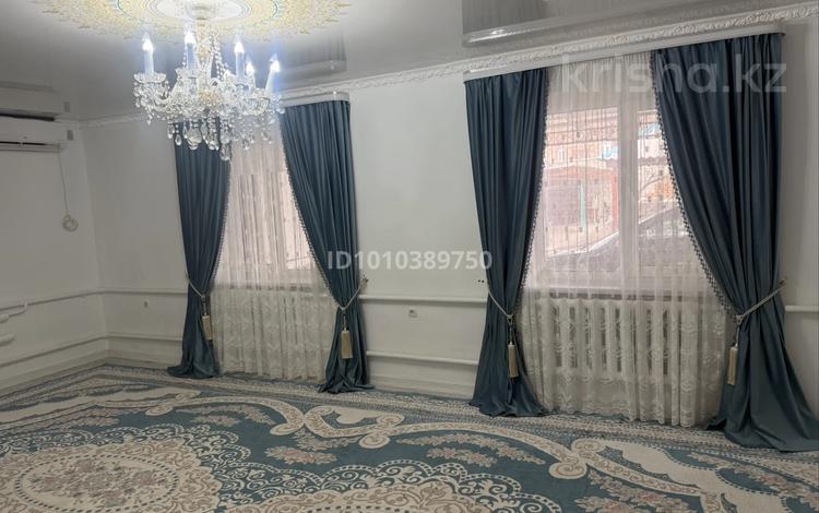 Отдельный дом · 4 комнаты · 110 м² · 120 сот., мкр Алатау, Алихан бөкейхан 52 — Находиться возле 8 микр за 350.2 млн ₸ в Таразе — фото 2