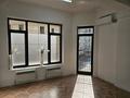 Медцентры и аптеки · 32 м² за 400 000 ₸ в Алматы, Медеуский р-н — фото 2