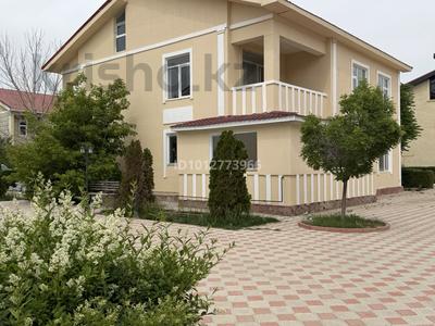Отдельный дом · 5 комнат · 310 м² · 1000 сот., 1В мкр за 85 млн ₸ в Актау