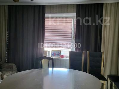 4-комнатная квартира · 85 м² · 5/5 этаж, Есенберлина 35А за 350 000 〒 в Жезказгане