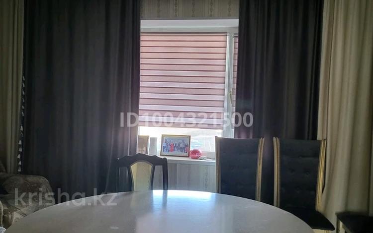 4-комнатная квартира · 85 м² · 5/5 этаж, Есенберлина 35А за 350 000 ₸ в Жезказгане — фото 2